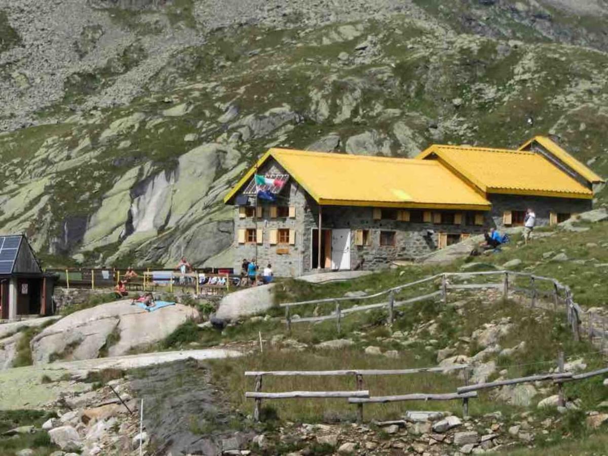 Bilocale a due passi dal Gran Paradiso Locana Esterno foto